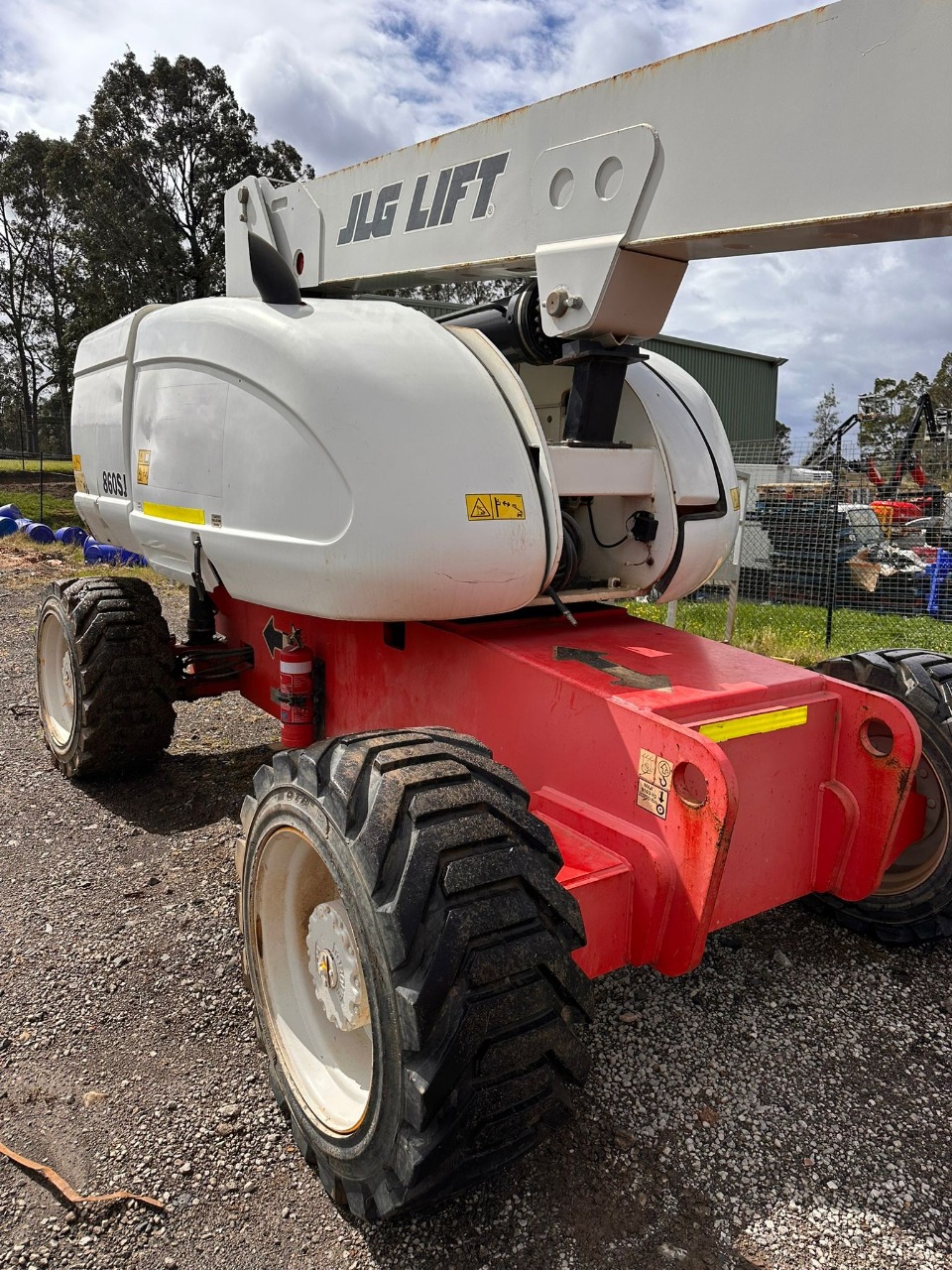 Sold - Scissor Lift - View 3